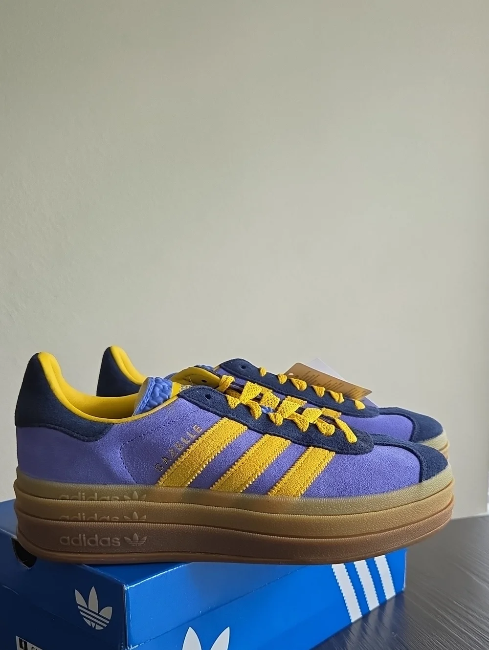 NWT Adidas Women's Gazelle Bold 'Night Indigo - Yellow' Shoes IH4211